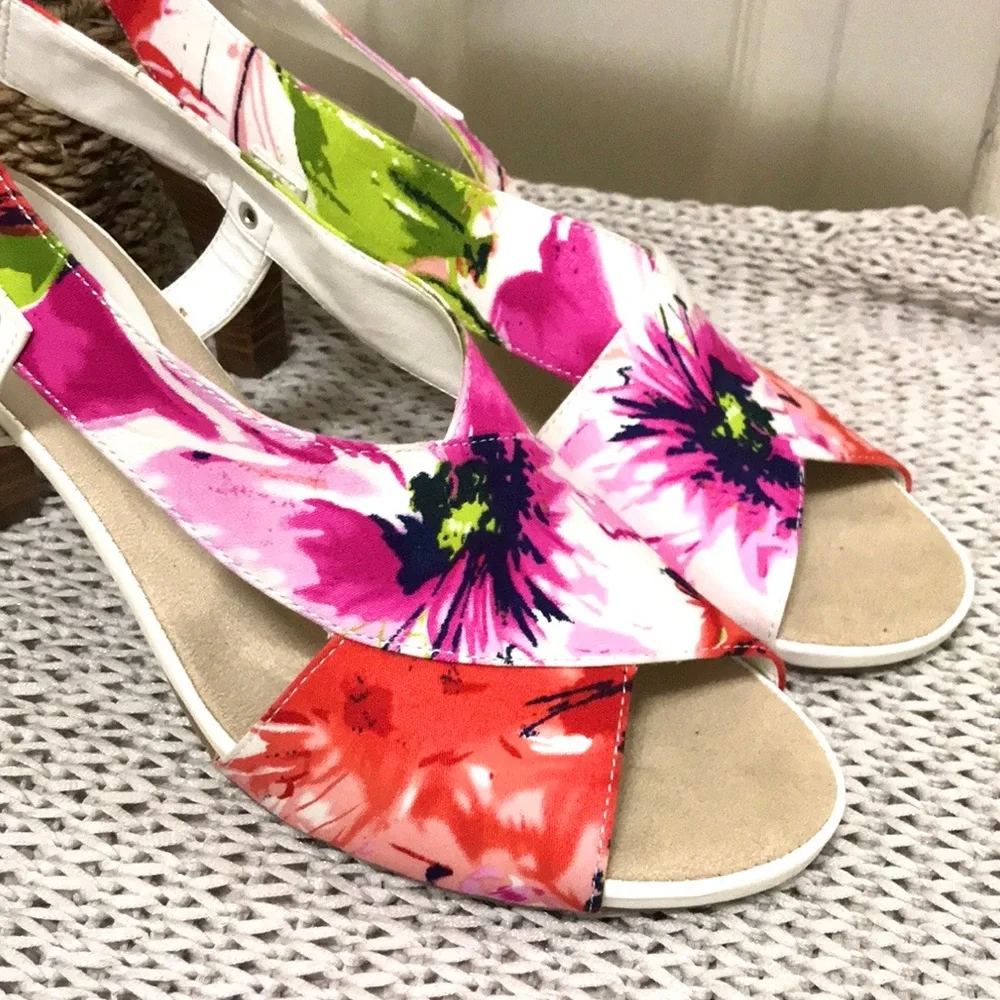 Aerosoles Floral Rewrote Canvas Slingback